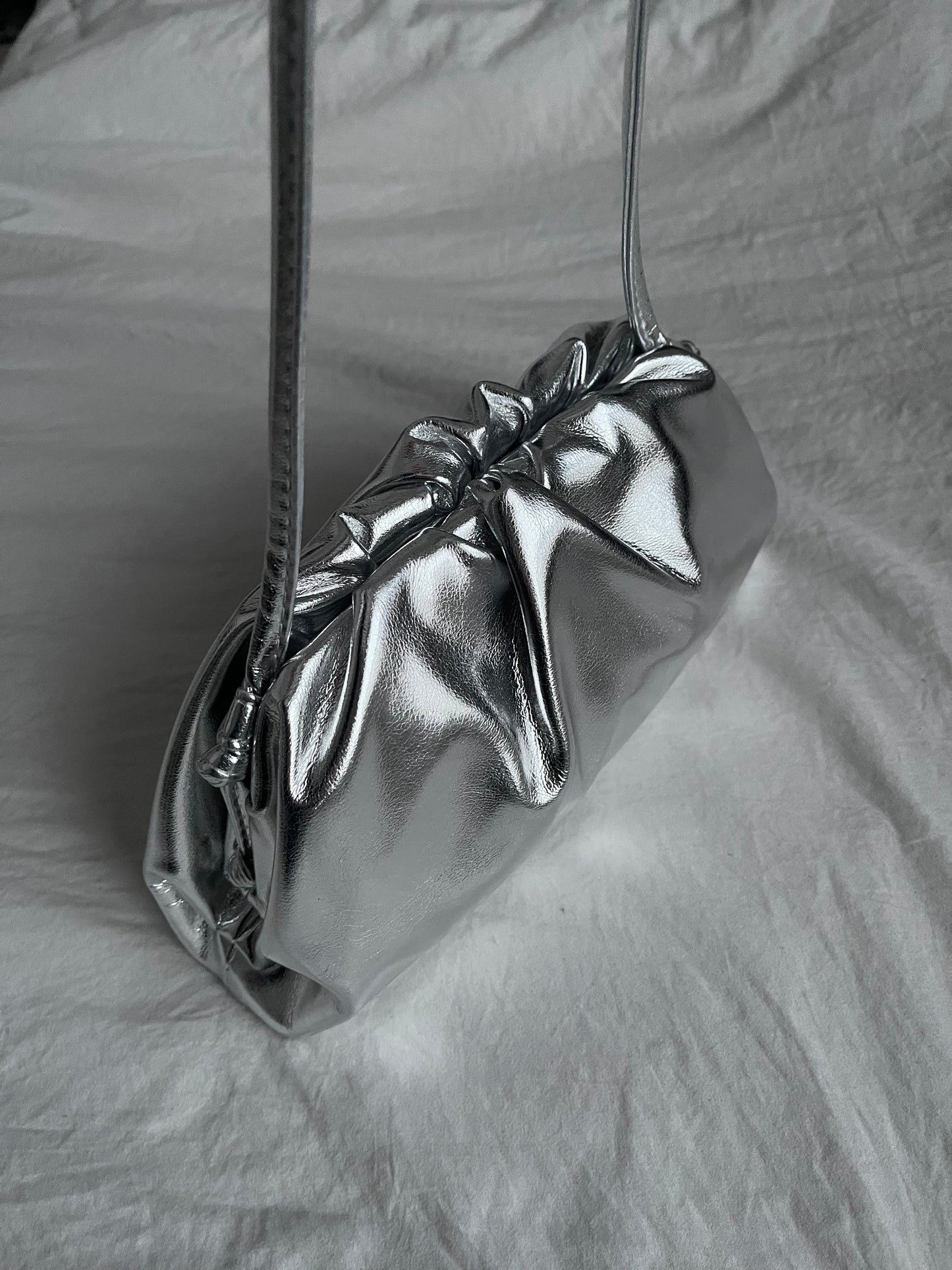 Pouch Bag Plateada