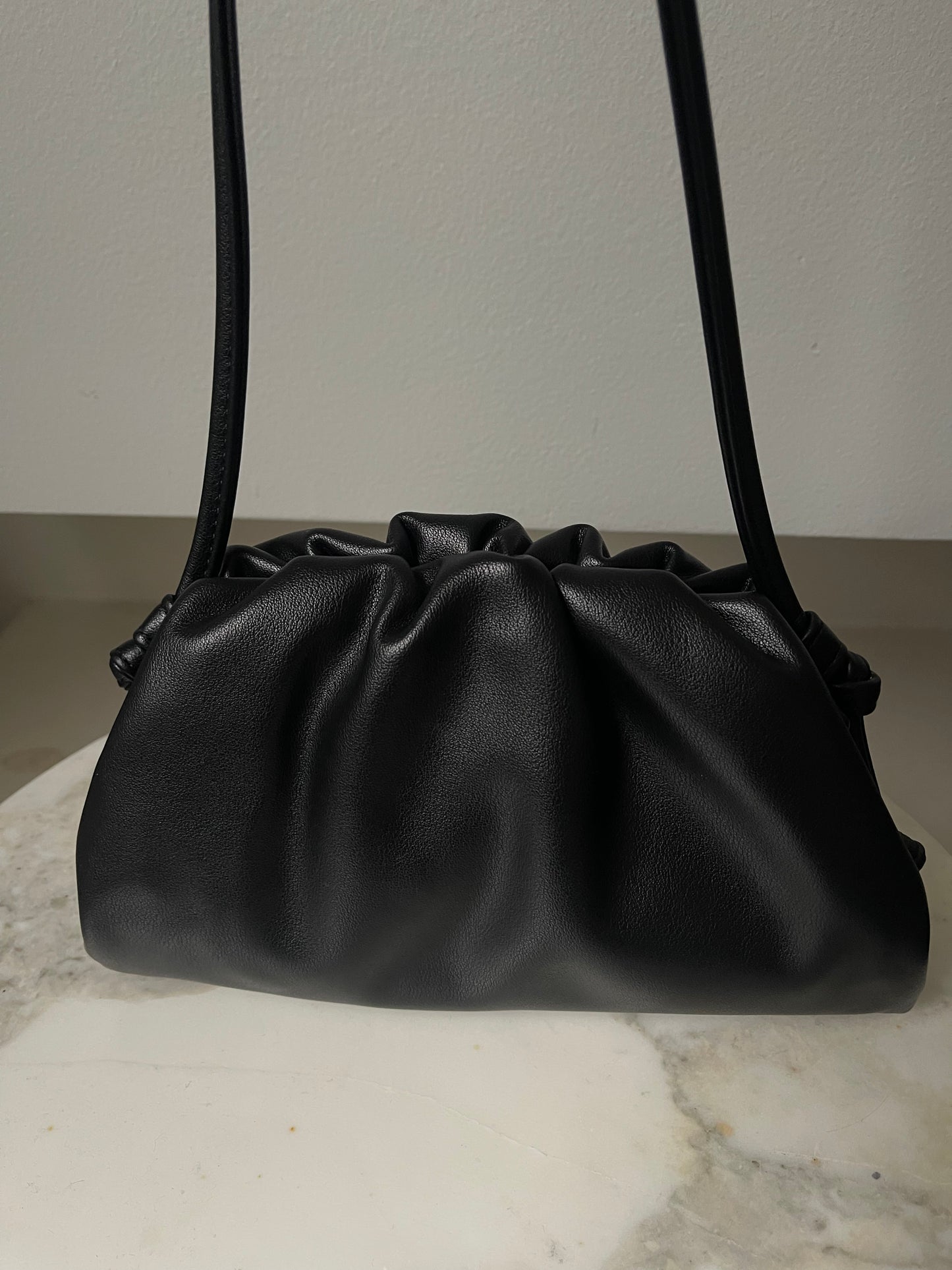 Pouch Bag Negra
